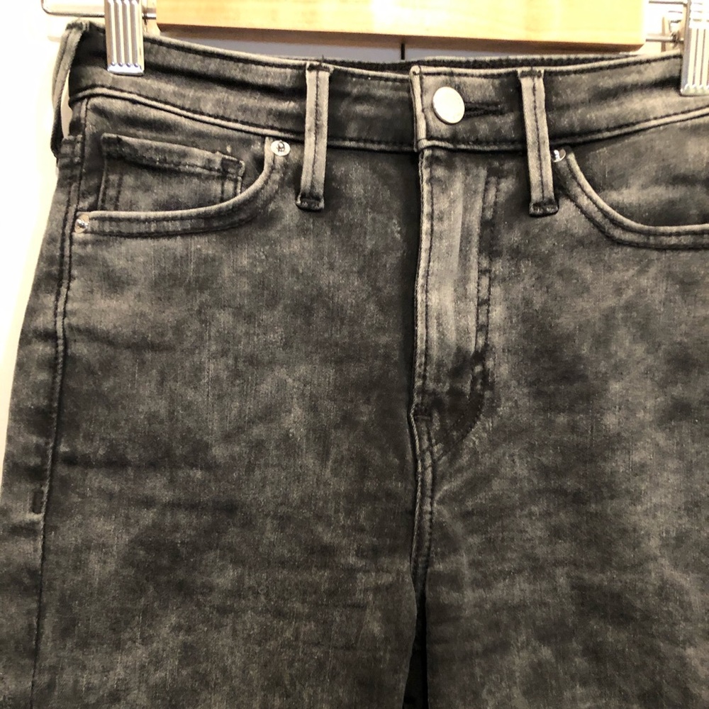 True Religion Denim Caia shorts, size 25W - Picture 6 of 8